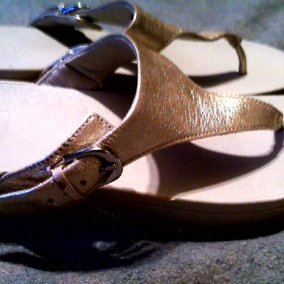 Fit Flops Gold Sparkle Size 9 - Picture 3 of 4